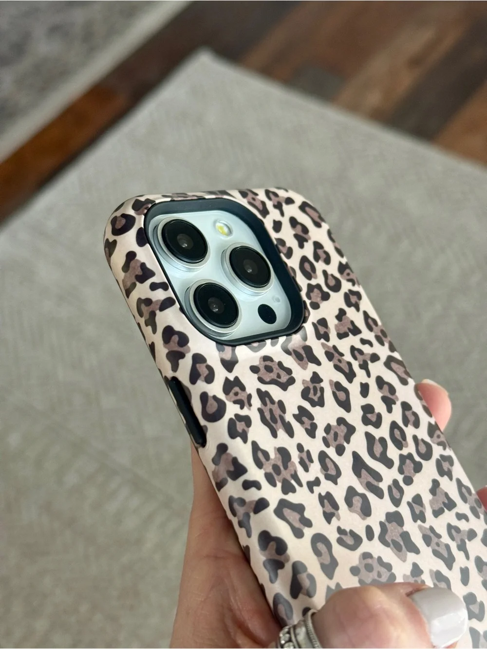 Classy Leopard Print Tough Phone Case For iPhone 15 Pro